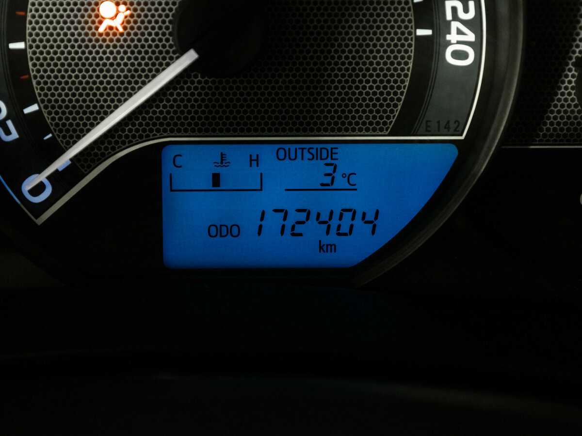 Toyota Corolla б/у, 2014, Механическая. Фото: #13
