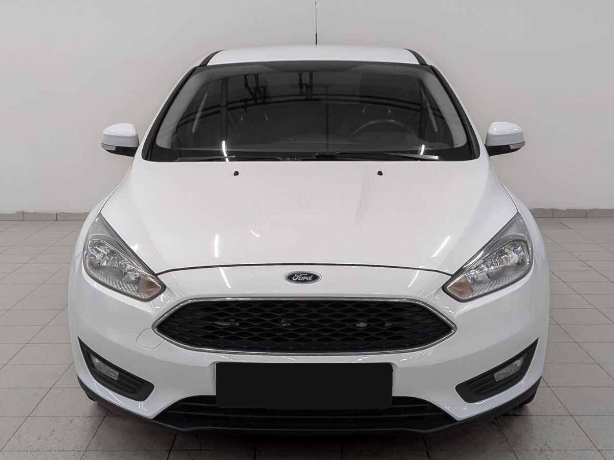 Ford Focus б/у, 2015, Механическая. Фото: #1