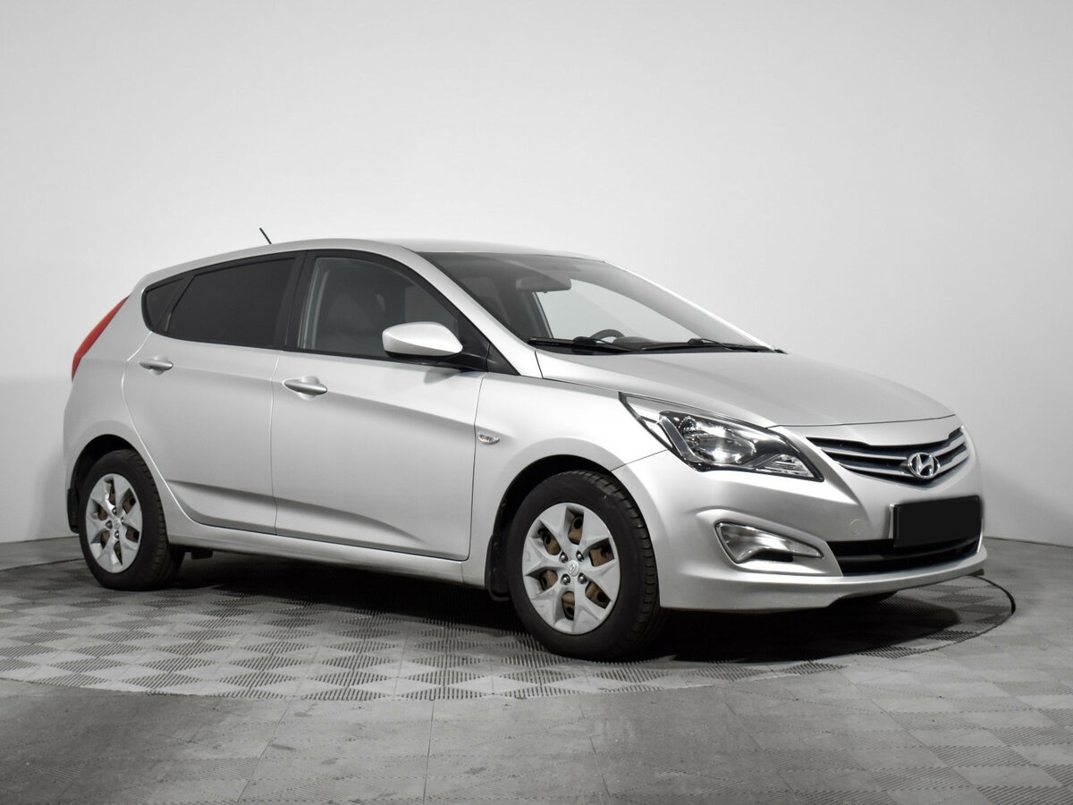Hyundai Solaris б/у, 2015, Автоматическая. Фото: #2