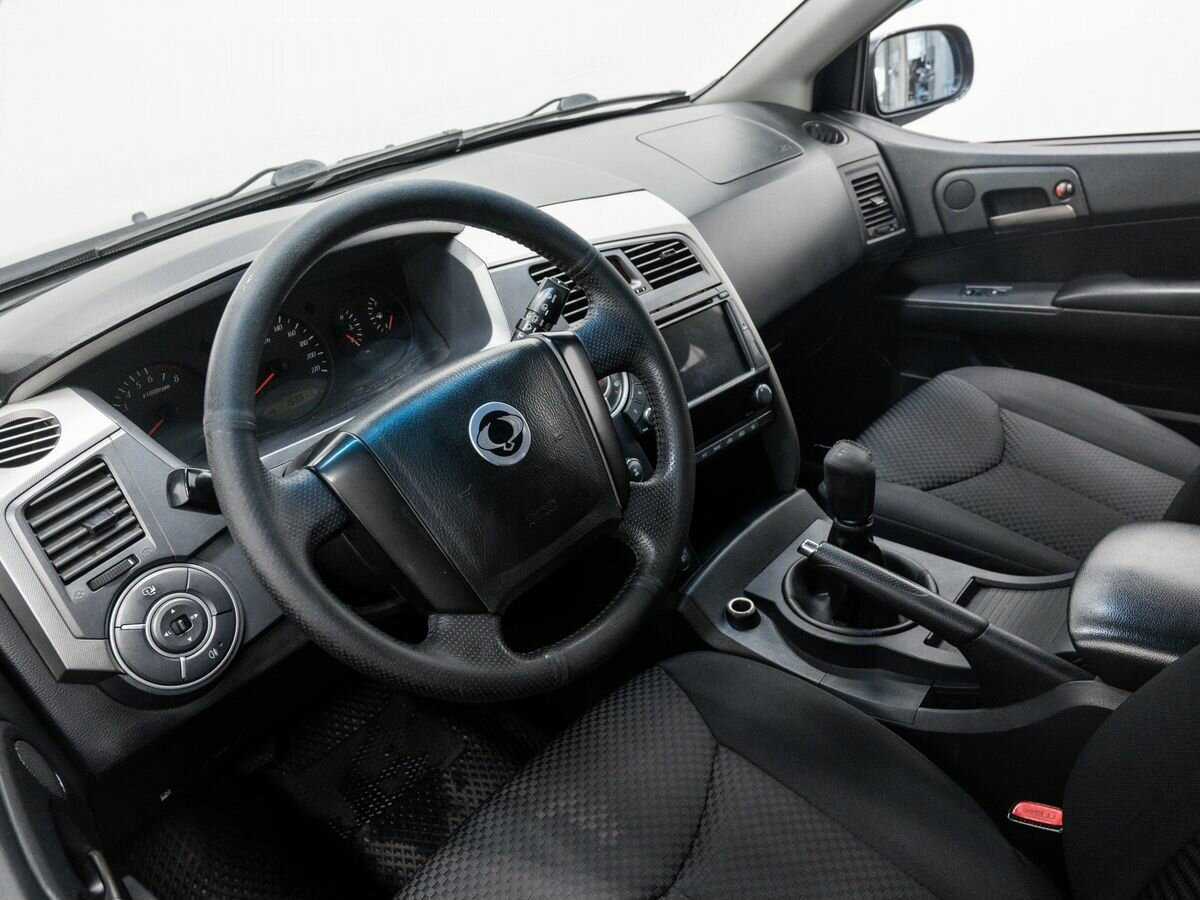 SsangYong Kyron б/у, 2013, Механическая. Фото: #9