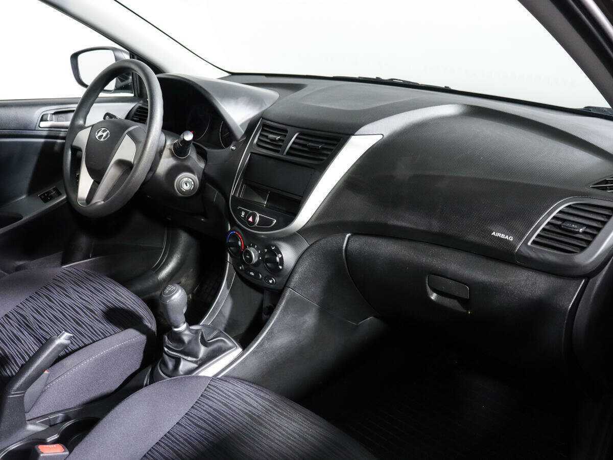 Hyundai Solaris б/у, 2016, Механическая. Фото: #7