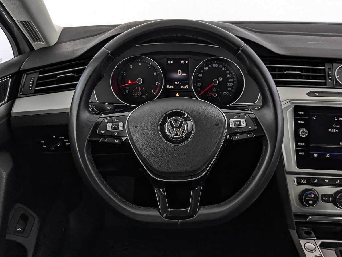 Volkswagen Passat б/у, 2019, Роботизированная. Фото: #21