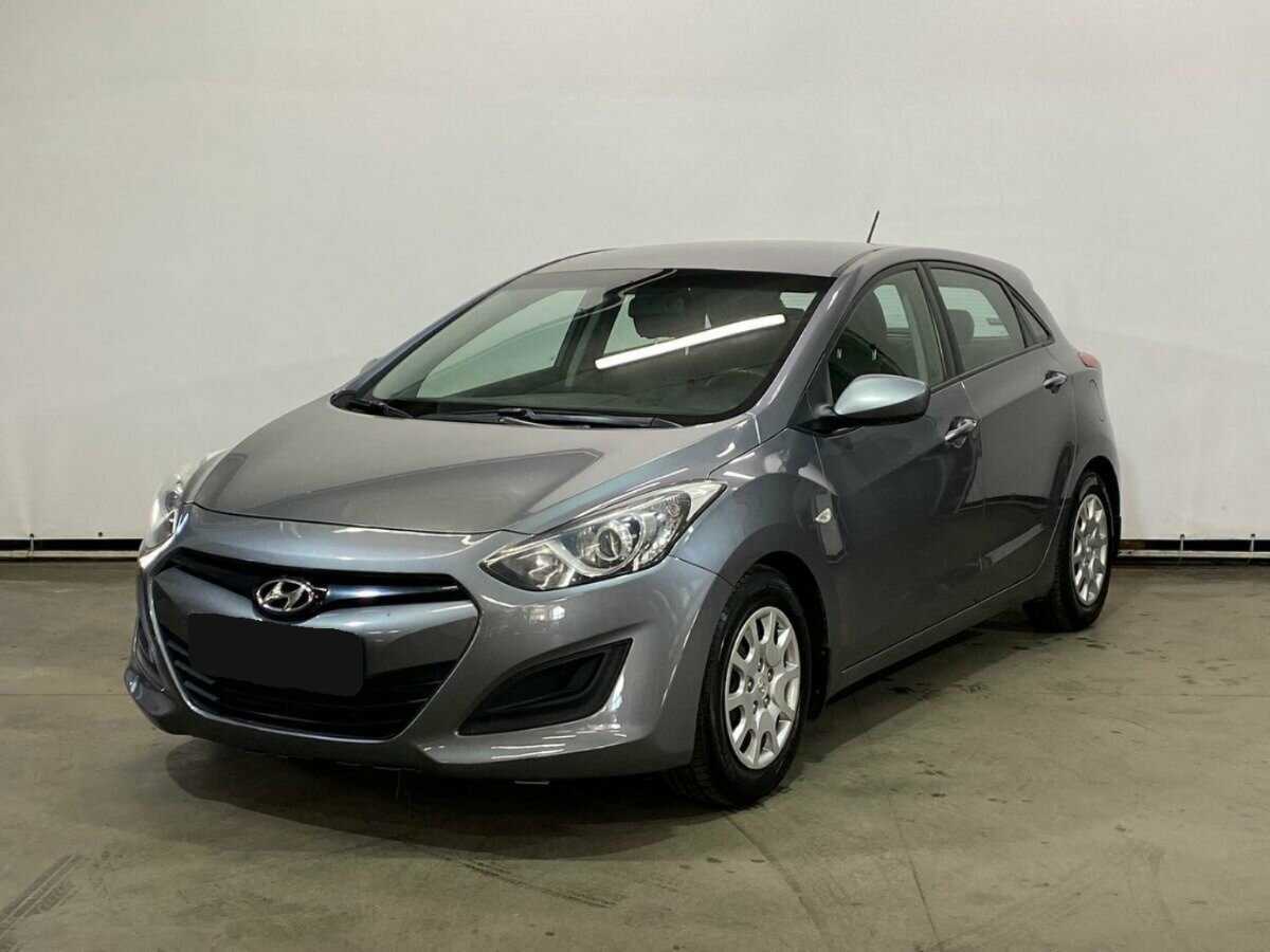 Hyundai i30 б/у, 2013, Механическая. Посмотреть фото