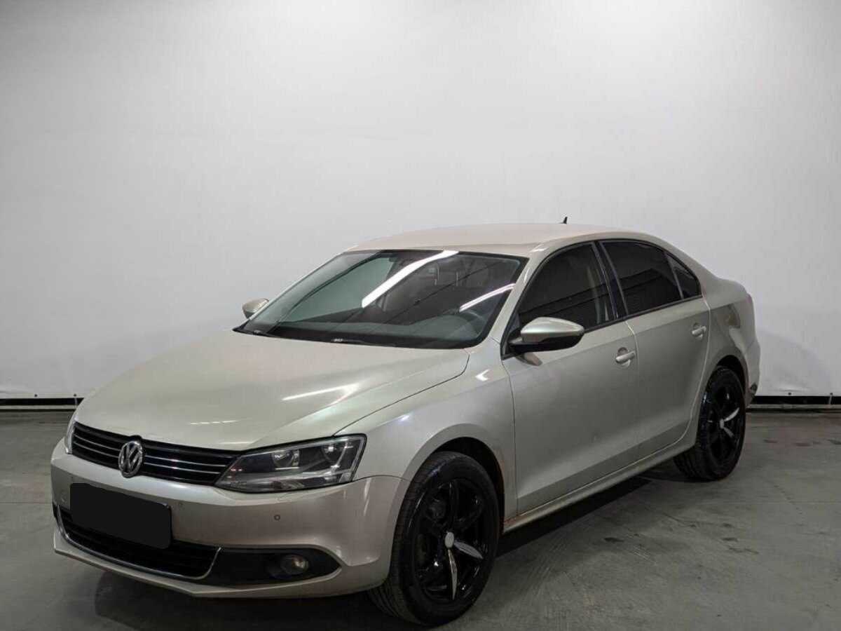Volkswagen Jetta б/у, 2012, Механическая. Фото: #0