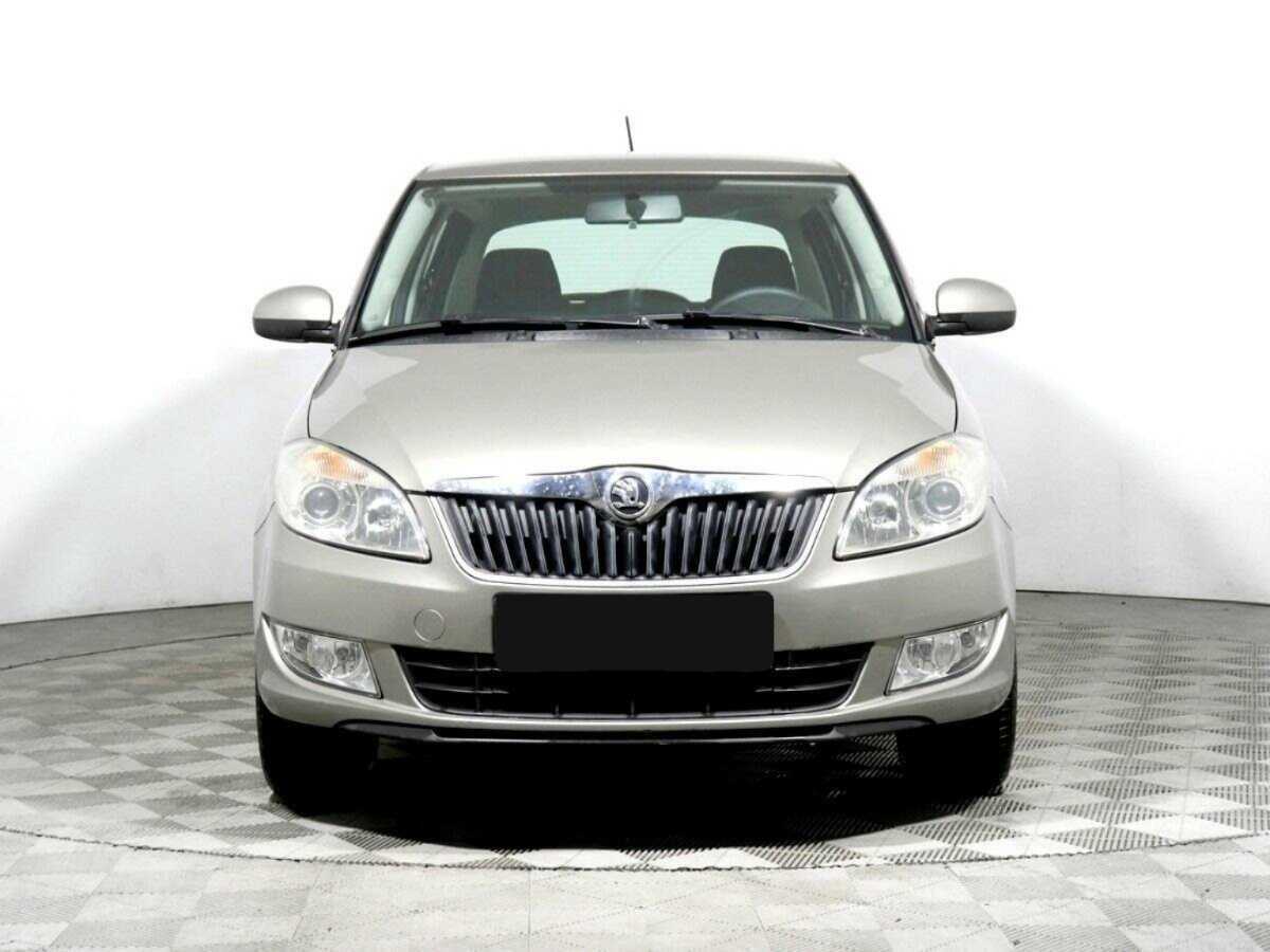 Skoda Fabia б/у, 2014, Автоматическая. Фото: #1