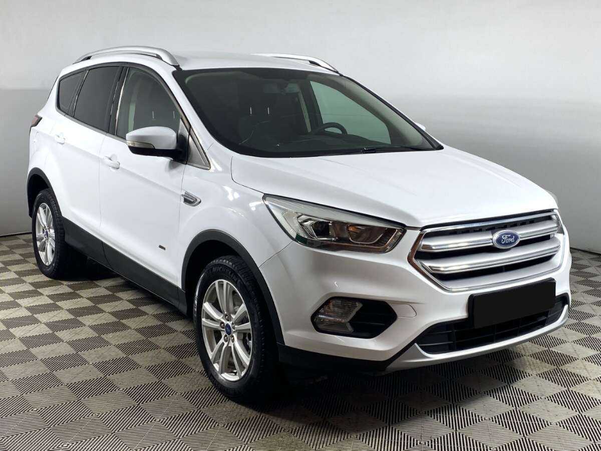 Ford Kuga б/у, 2017, Автоматическая. Фото: #2