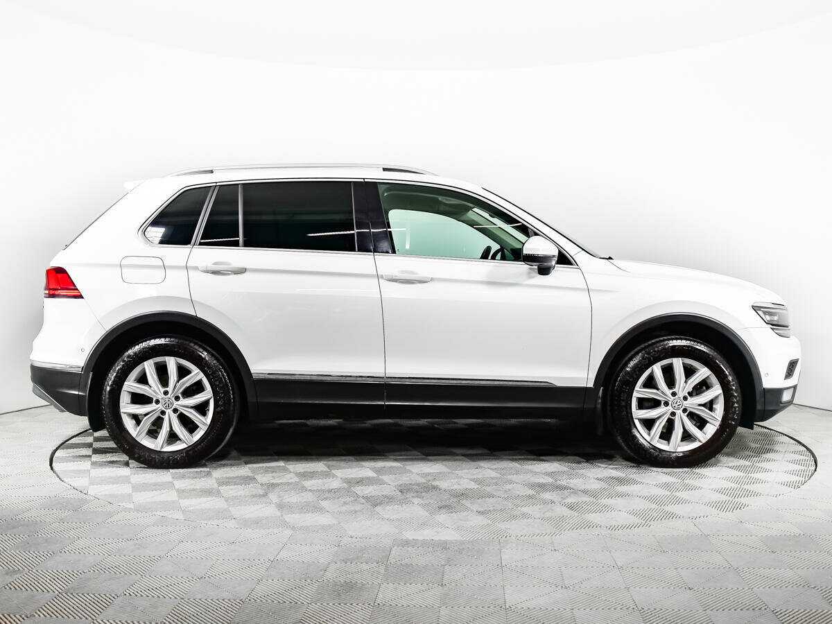 Volkswagen Tiguan б/у, 2017, Роботизированная. Фото: #3