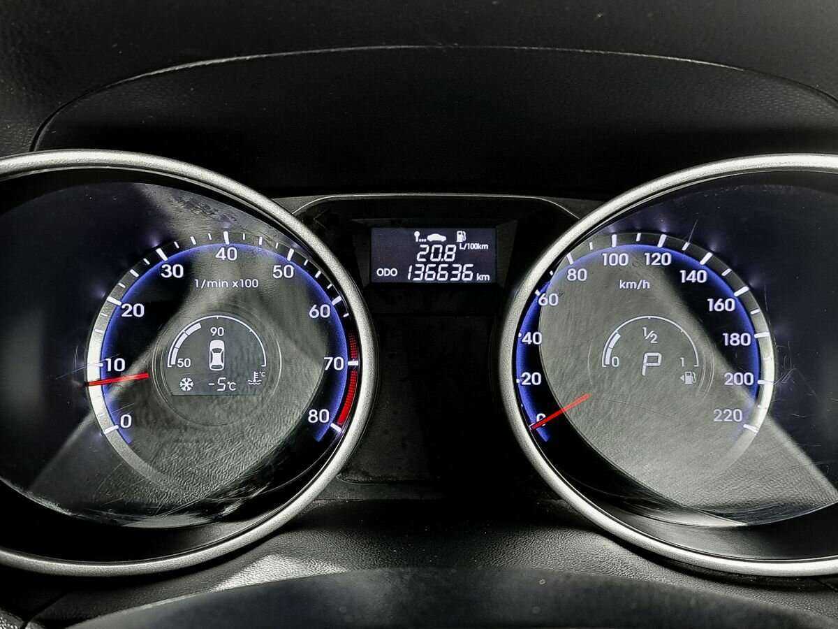 Hyundai ix35 б/у, 2012, Автоматическая. Фото: #10