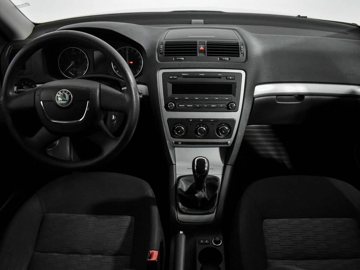 Skoda Octavia б/у, 2013, Механическая. Фото: #11