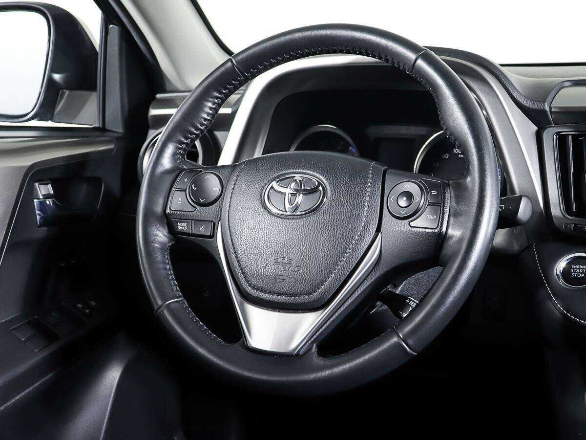Toyota RAV4 б/у, 2018, Автоматическая. Фото: #14