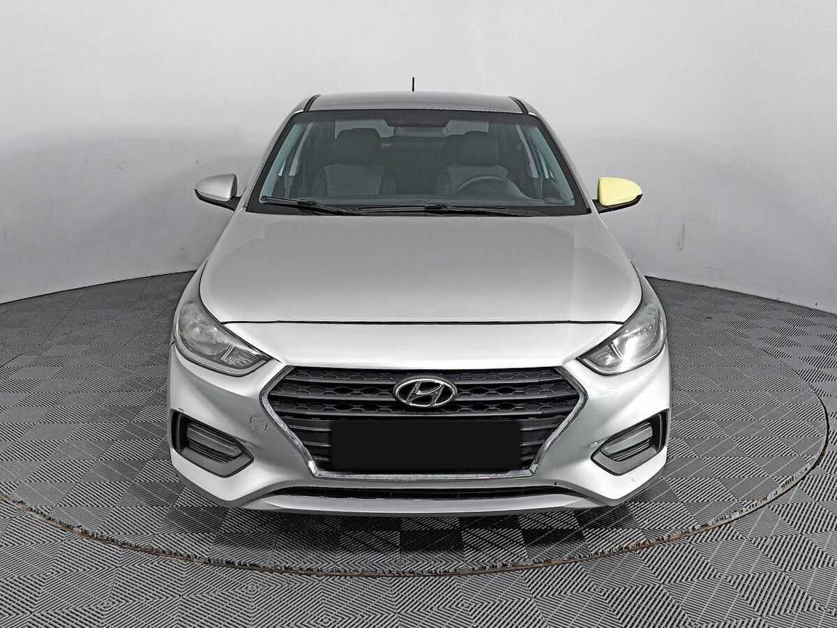 Hyundai Solaris б/у, 2018, Механическая. Фото: #1