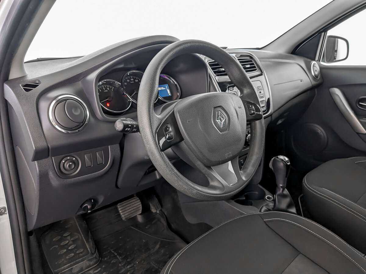 Renault Logan б/у, 2017, Автоматическая. Фото: #13