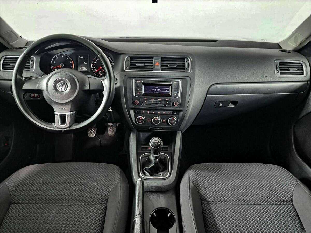 Volkswagen Jetta б/у, 2014, Механическая. Фото: #11