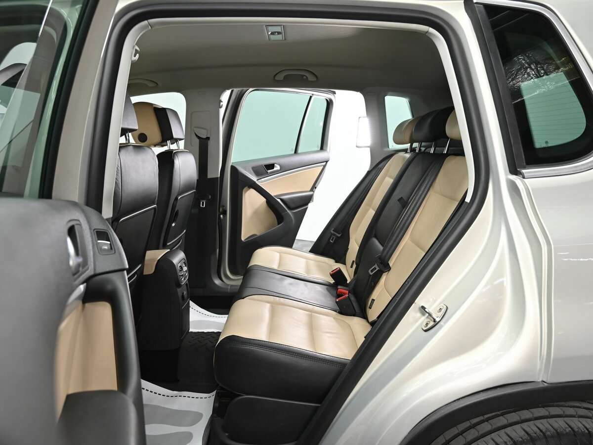 Volkswagen Tiguan б/у, 2012, Автоматическая. Фото: #14