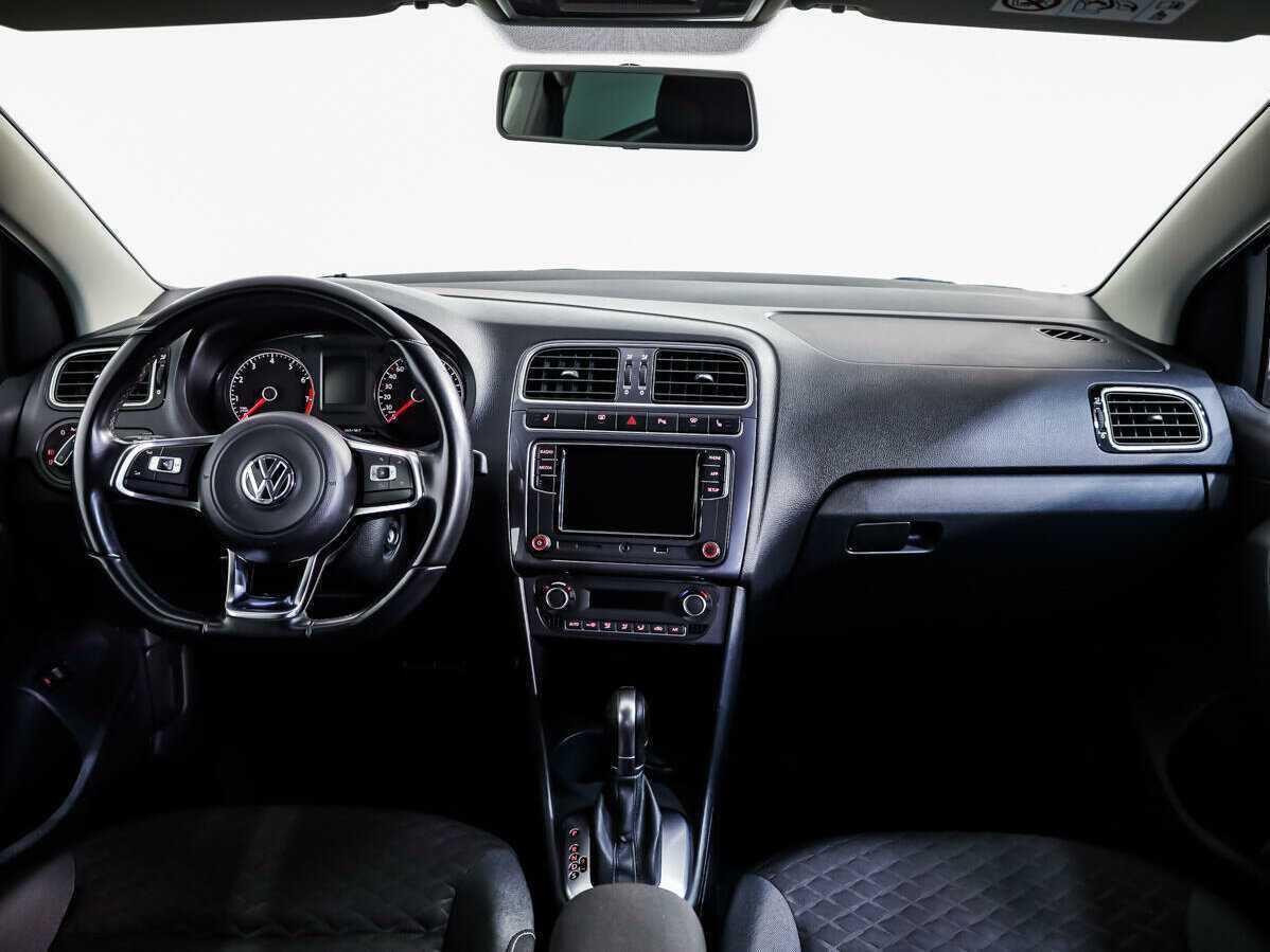 Volkswagen Polo б/у, 2019, Автоматическая. Фото: #8