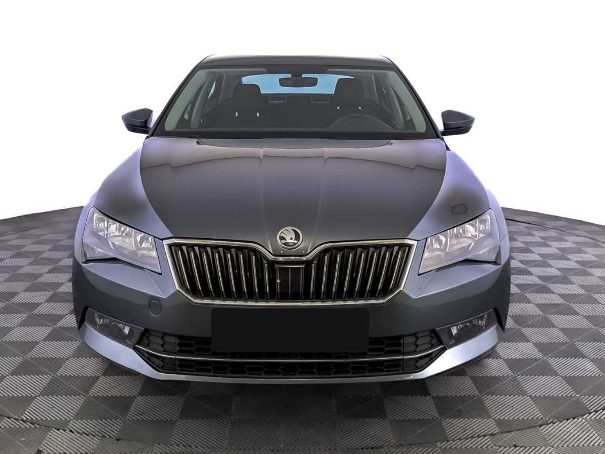 Skoda Superb б/у, 2018, Роботизированная. Фото: #1