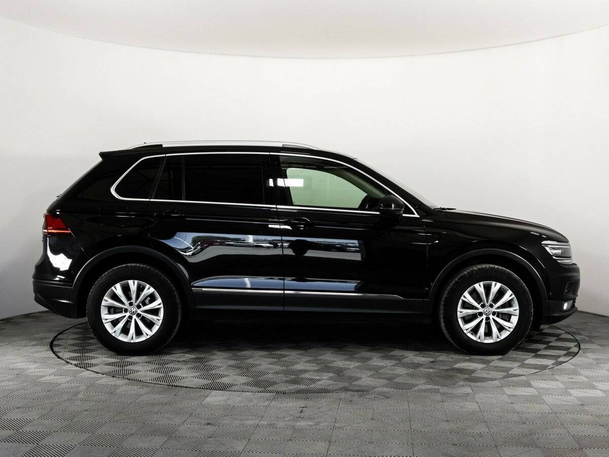 Volkswagen Tiguan б/у, 2017, Роботизированная. Фото: #3
