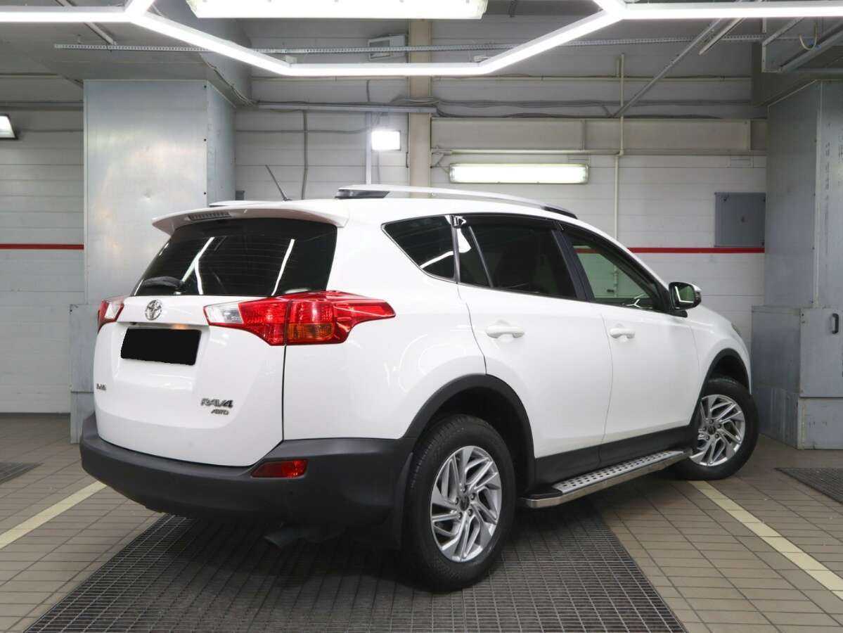 Toyota RAV4 б/у, 2014, Автоматическая. Фото: #4