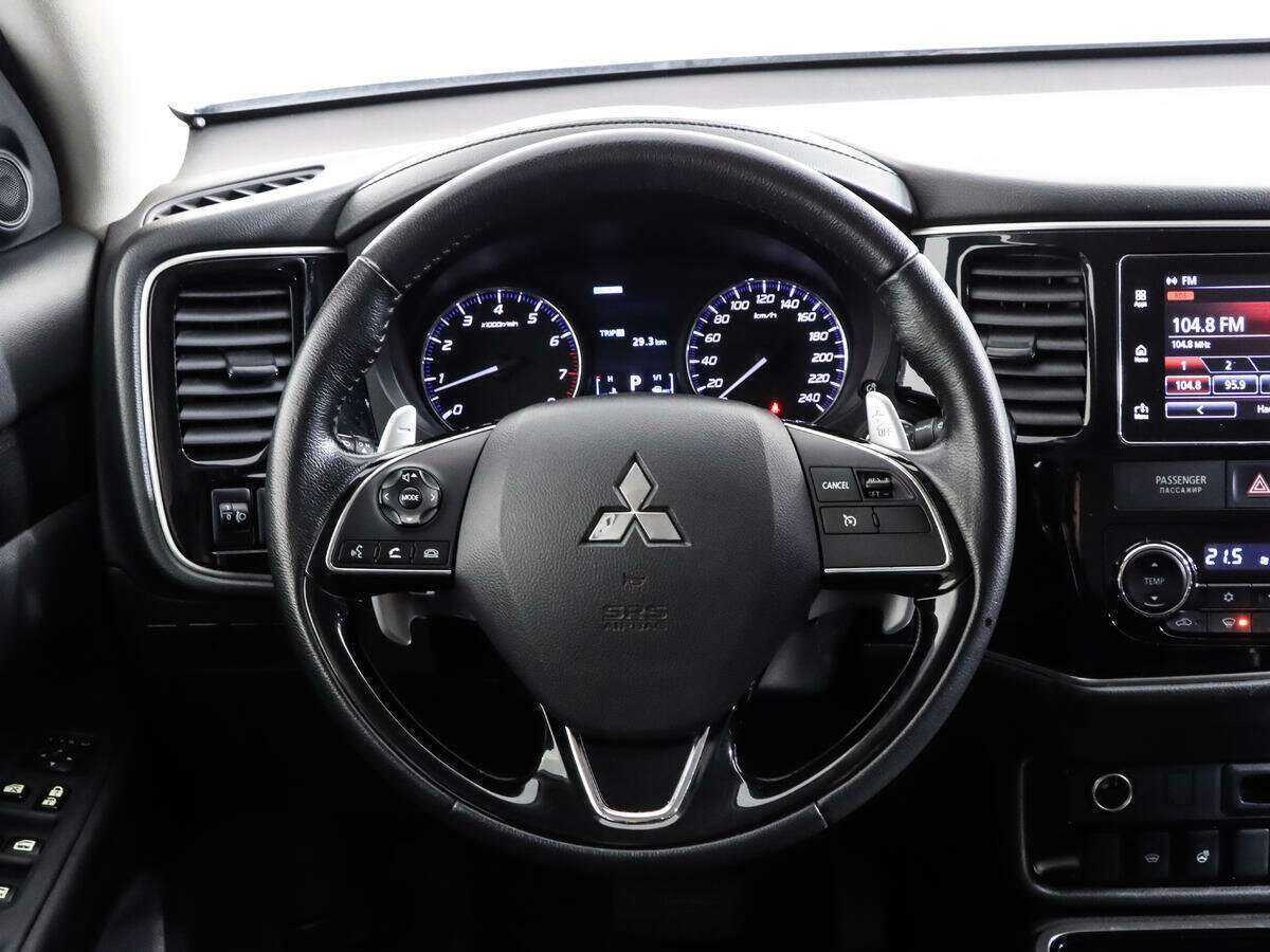 Mitsubishi Outlander б/у, 2018, Вариатор. Фото: #9