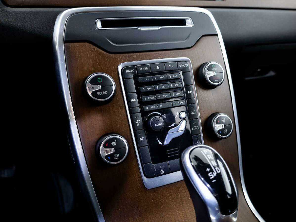 Volvo XC70 б/у, 2014, Автоматическая. Фото: #16