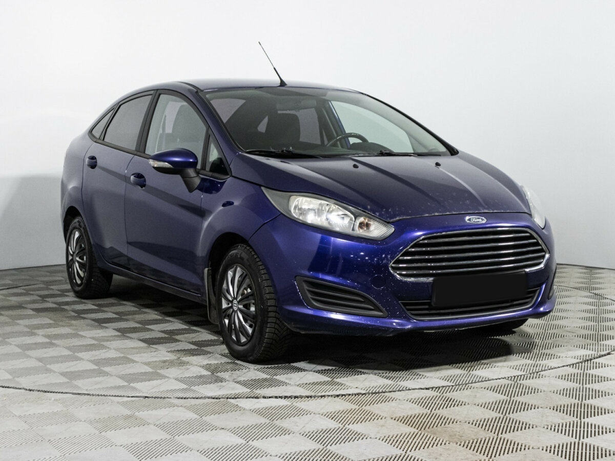 Ford Fiesta б/у, 2015, Роботизированная. Фото: #2