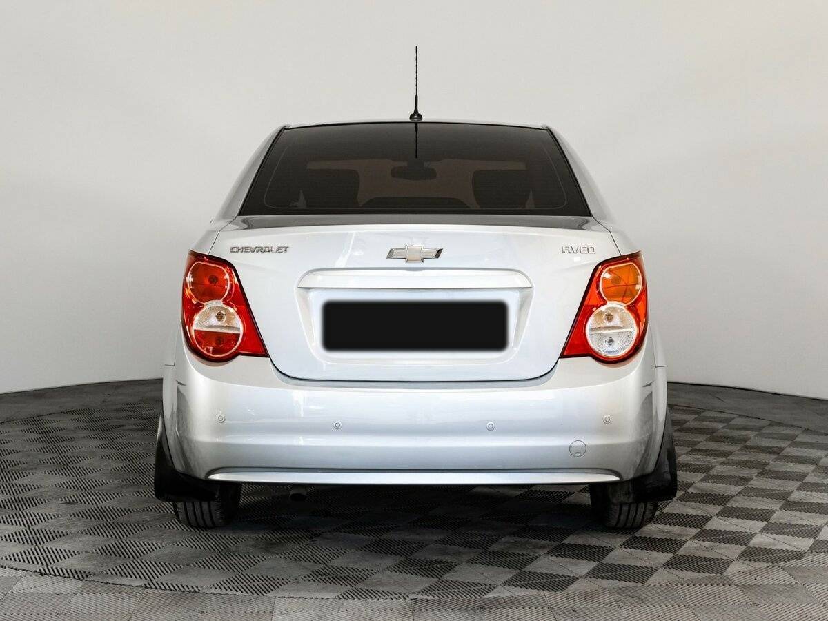 Chevrolet Aveo б/у, 2015, Автоматическая. Фото: #4