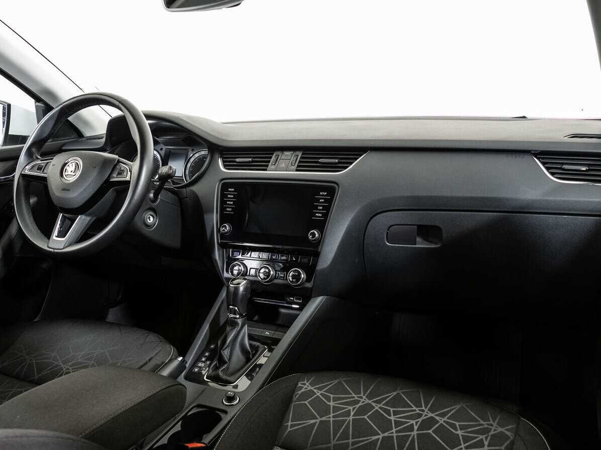 Skoda Octavia б/у, 2019, Роботизированная. Фото: #7