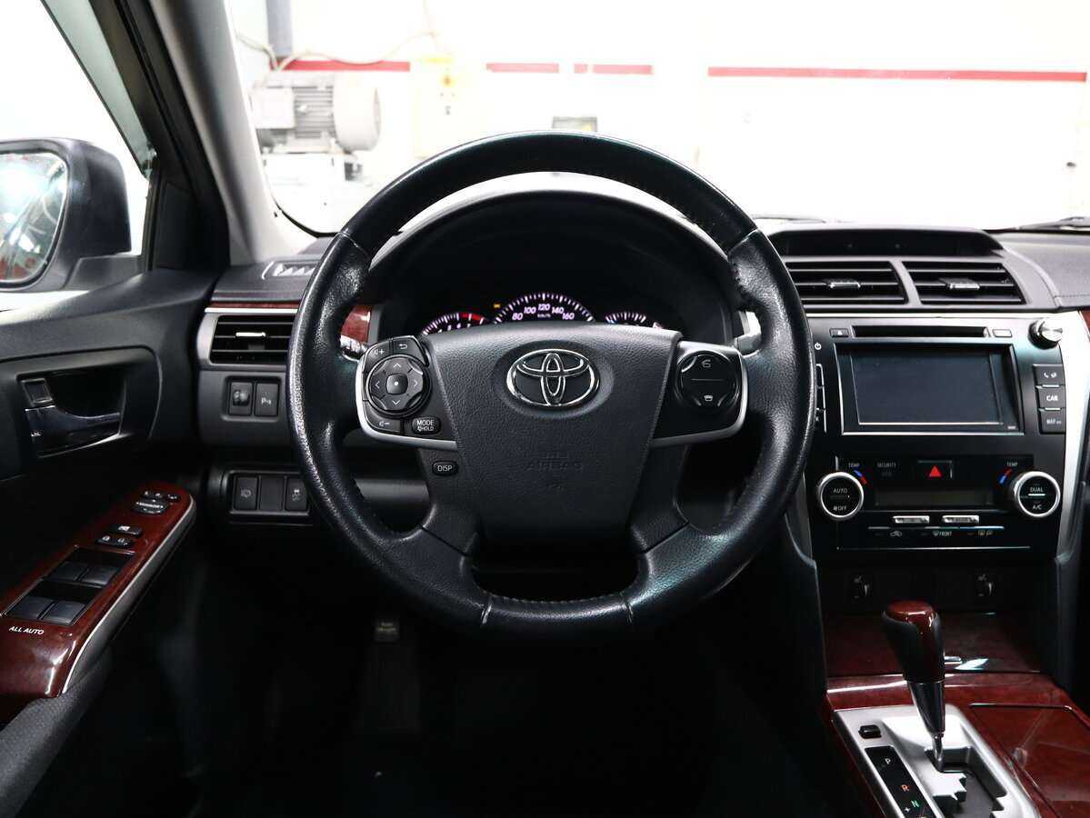 Toyota Camry б/у, 2013, Автоматическая. Фото: #17