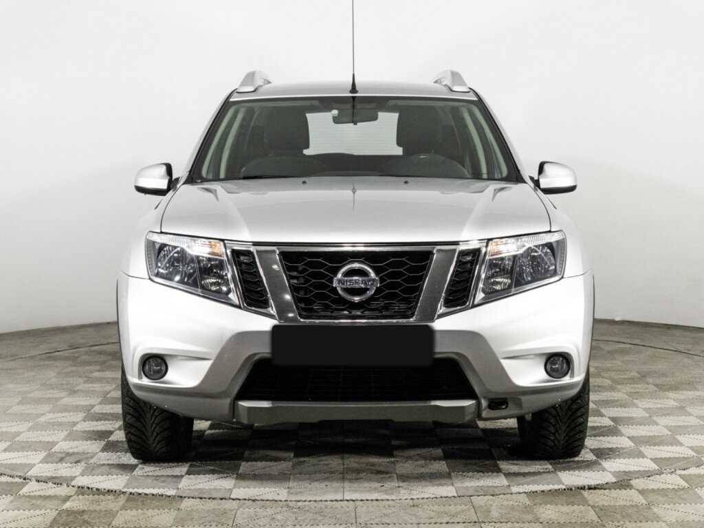 Nissan Terrano б/у, 2019, Механическая. Фото: #1