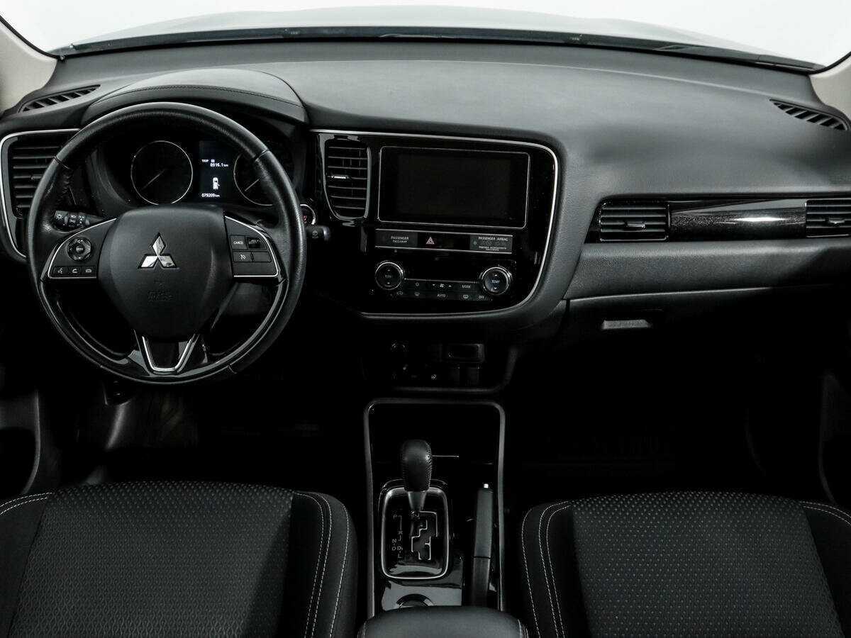 Mitsubishi Outlander б/у, 2019, Вариатор. Фото: #10