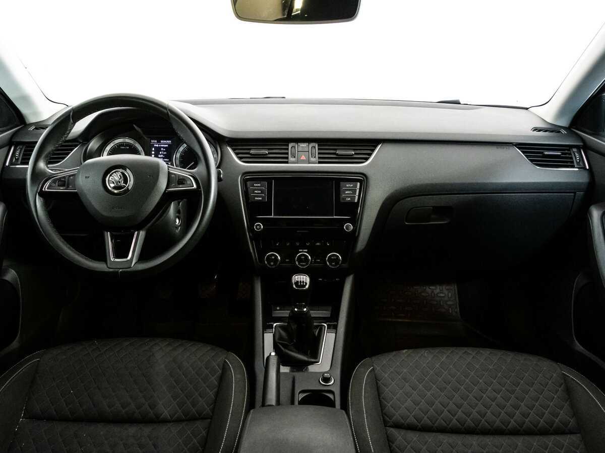 Skoda Octavia б/у, 2017, Механическая. Фото: #7