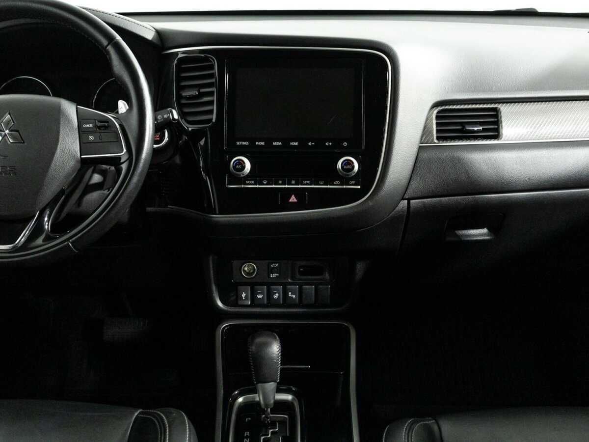 Mitsubishi Outlander б/у, 2020, Вариатор. Фото: #13
