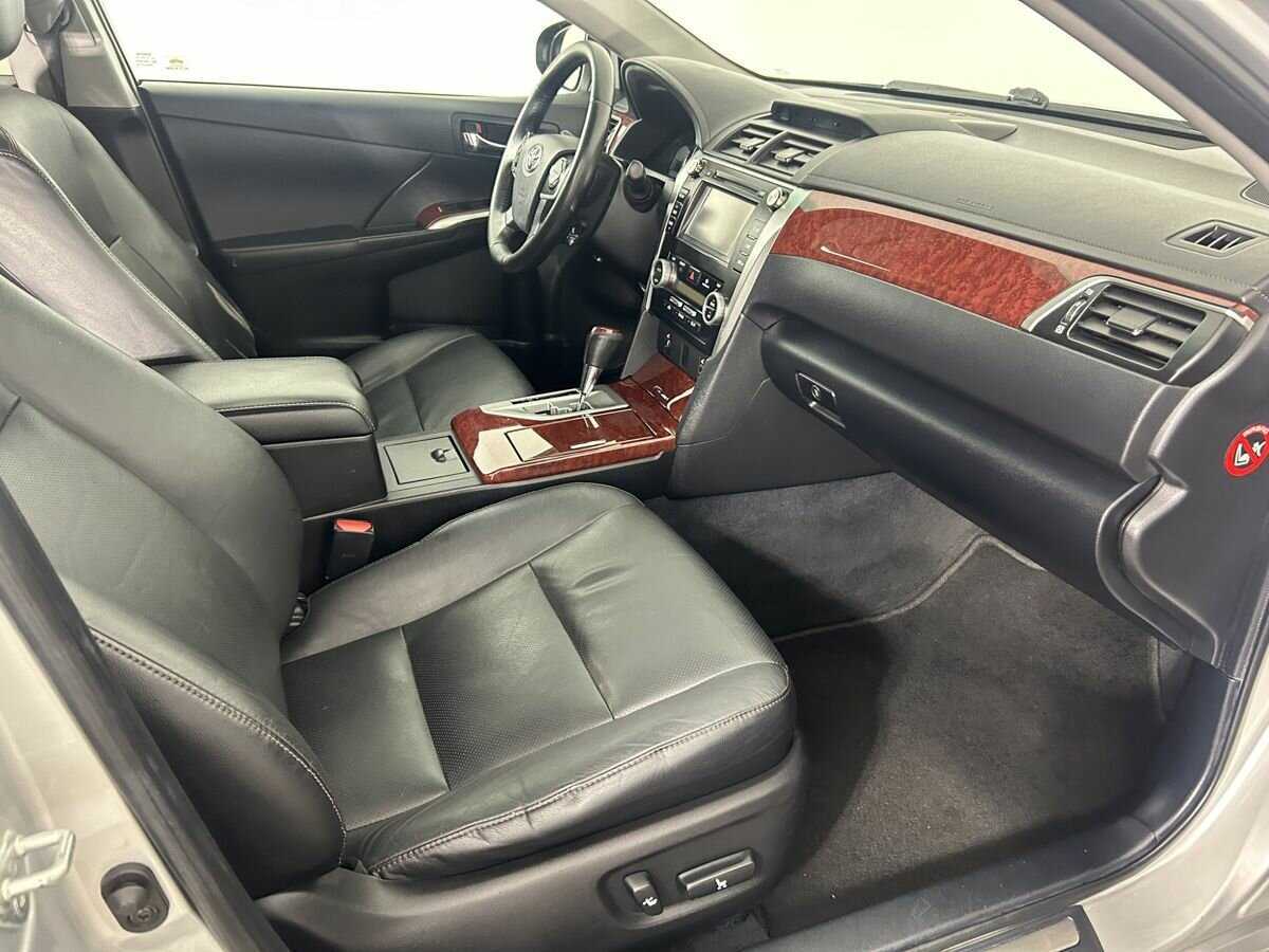 Toyota Camry б/у, 2013, Автоматическая. Фото: #13