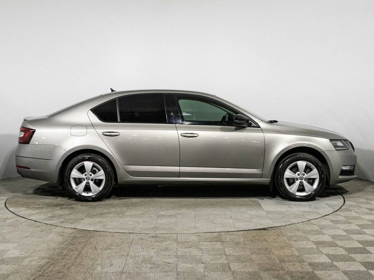 Skoda Octavia б/у, 2018, Автоматическая. Фото: #3