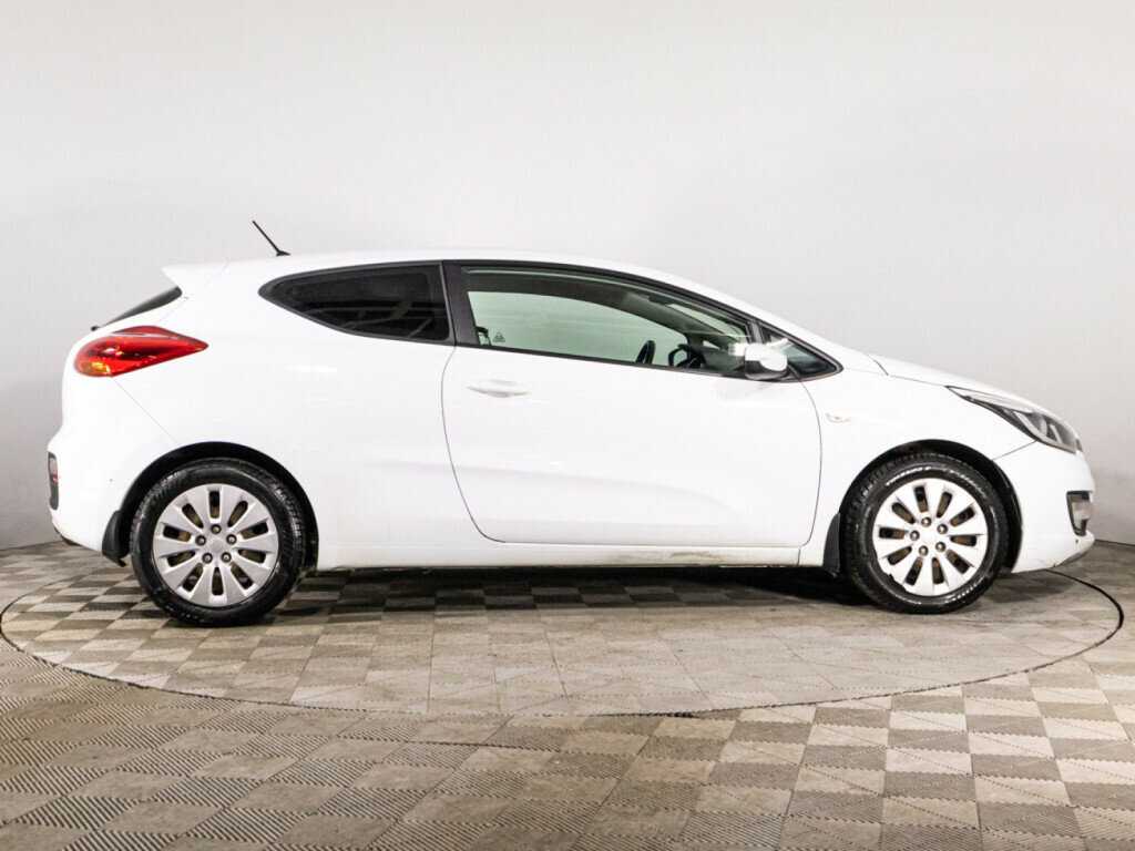 Kia Ceed б/у, 2013, Автоматическая. Фото: #3