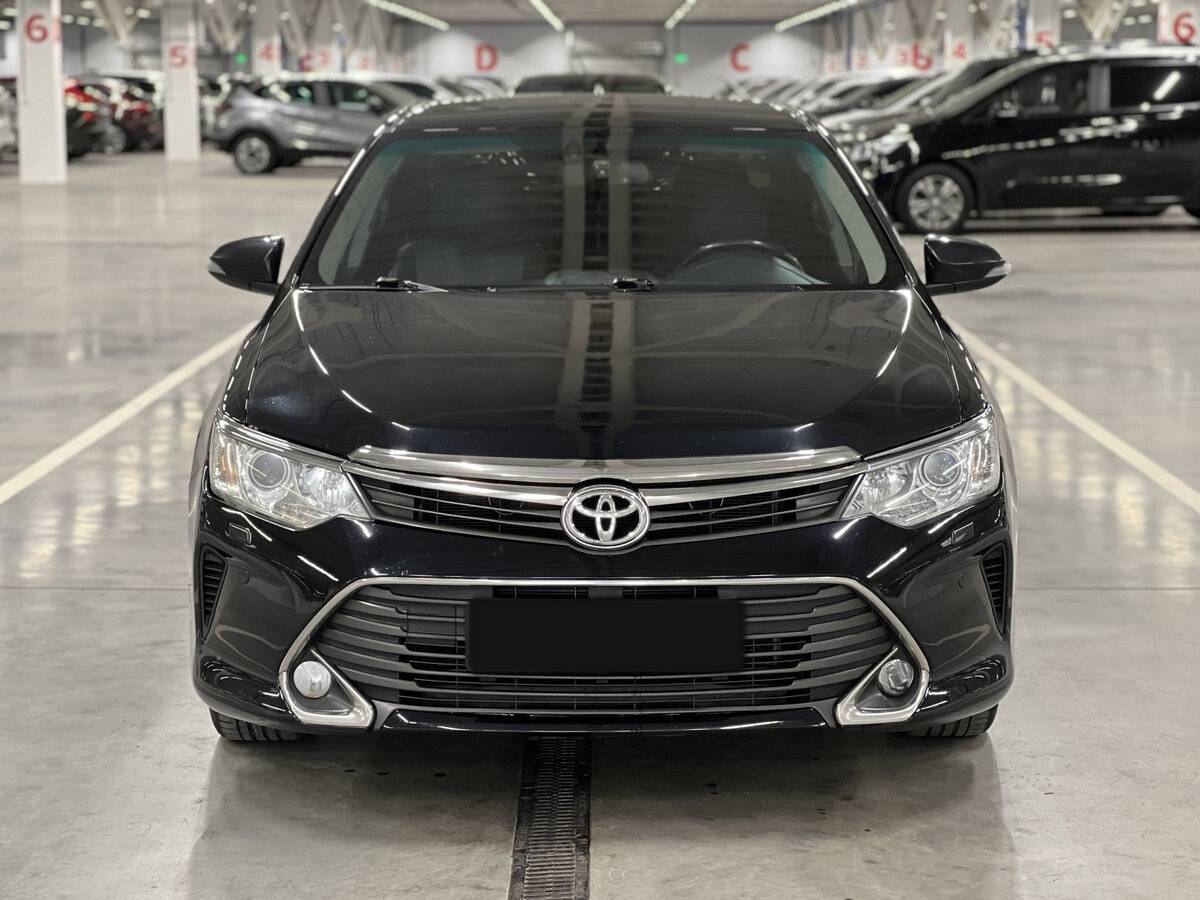 Toyota Camry б/у, 2015, Автоматическая. Фото: #1