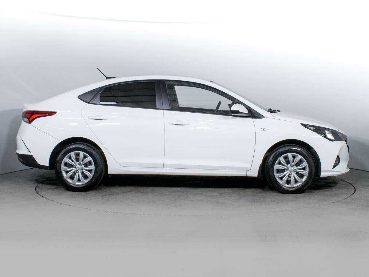 Hyundai Solaris б/у, 2021, Механическая. Фото: #3