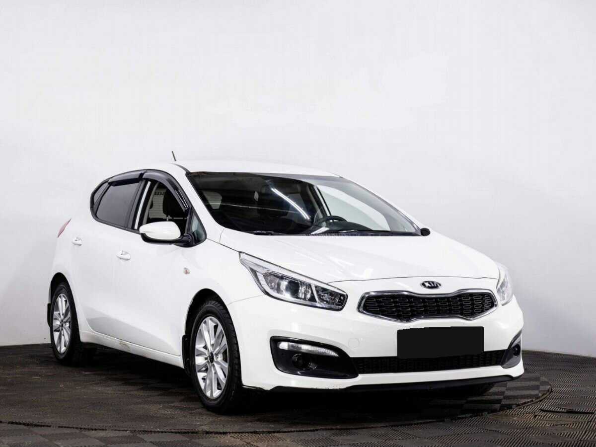 Kia Ceed б/у, 2016, Автоматическая. Фото: #2