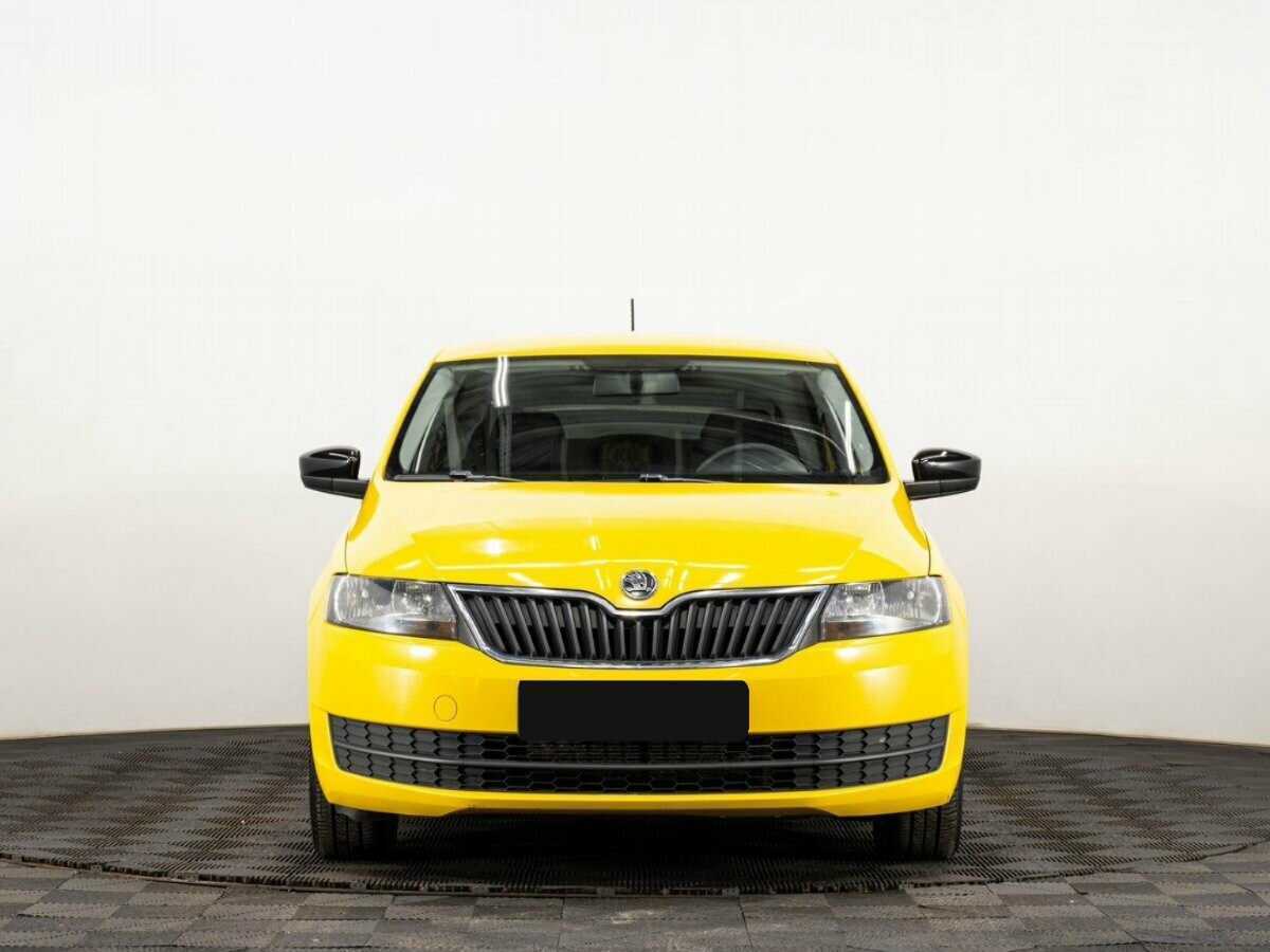 Skoda Rapid б/у, 2017, Механическая. Фото: #1