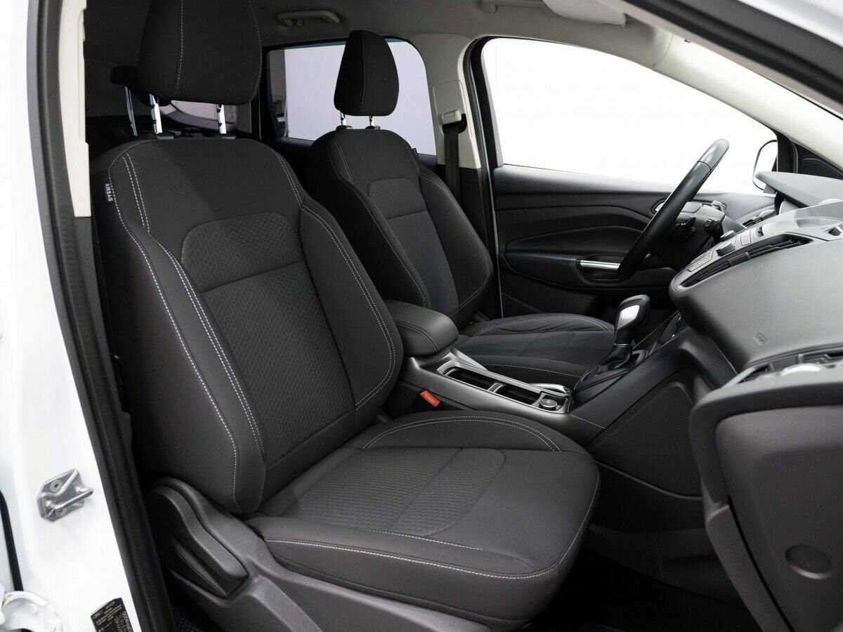 Ford Kuga б/у, 2017, Автоматическая. Фото: #13