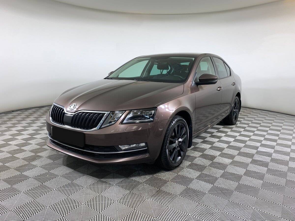Skoda Octavia б/у, 2018, Роботизированная. Посмотреть фото