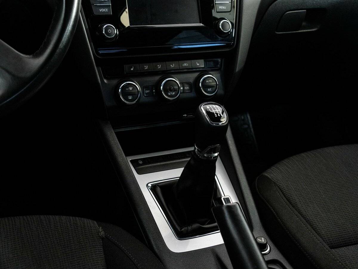 Skoda Octavia б/у, 2013, Механическая. Фото: #13