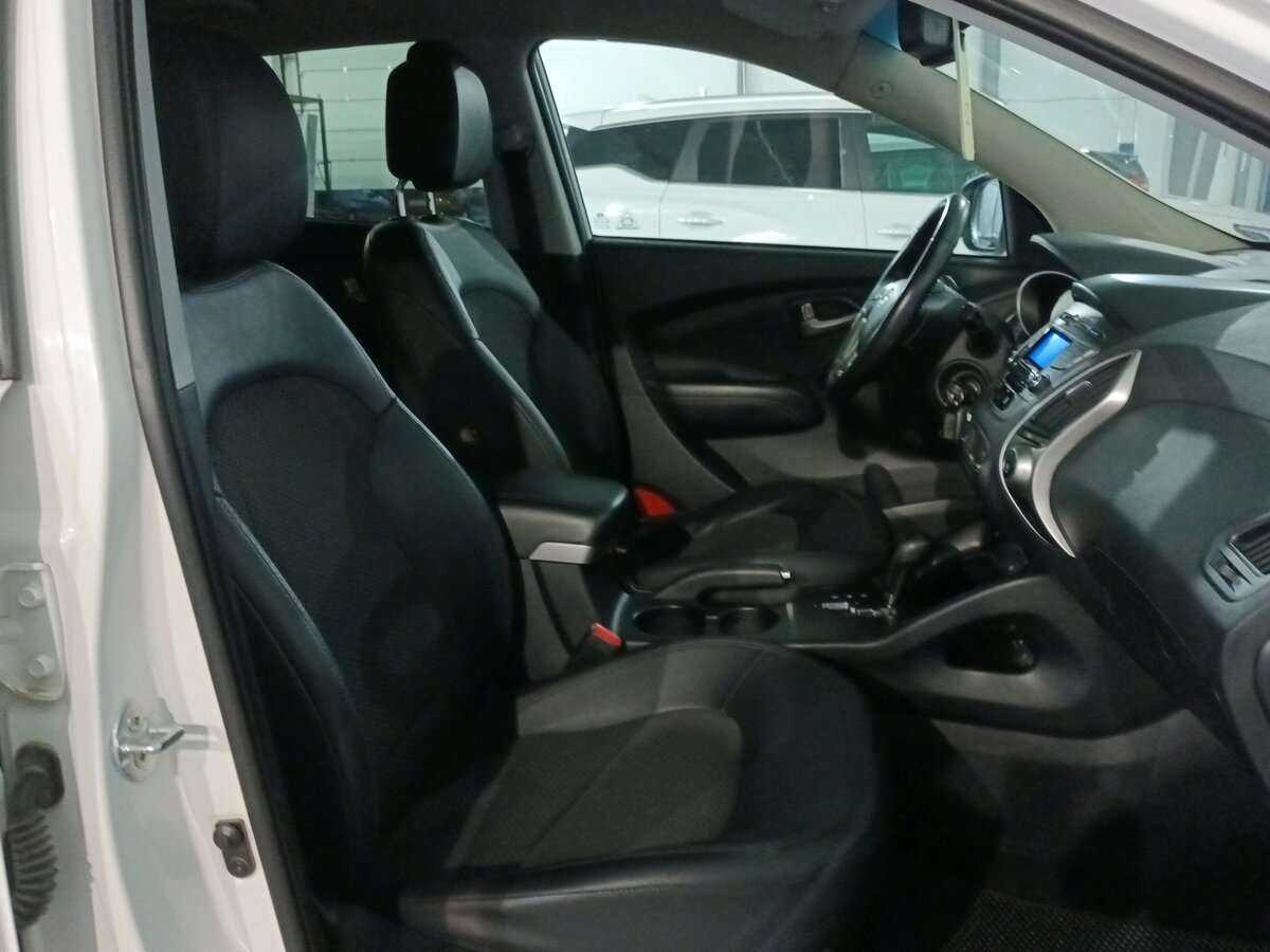 Hyundai ix35 б/у, 2012, Автоматическая. Фото: #10