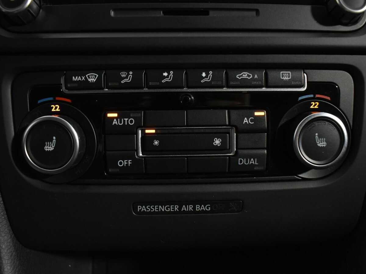 Volkswagen Golf б/у, 2012, Механическая. Фото: #15