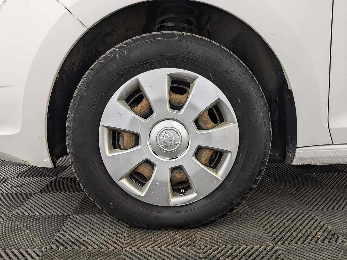 Skoda Rapid б/у, 2017, Механическая. Фото: #11