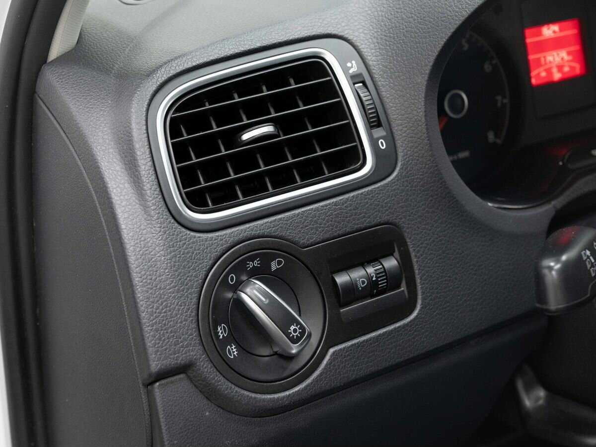 Volkswagen Polo б/у, 2014, Автоматическая. Фото: #16