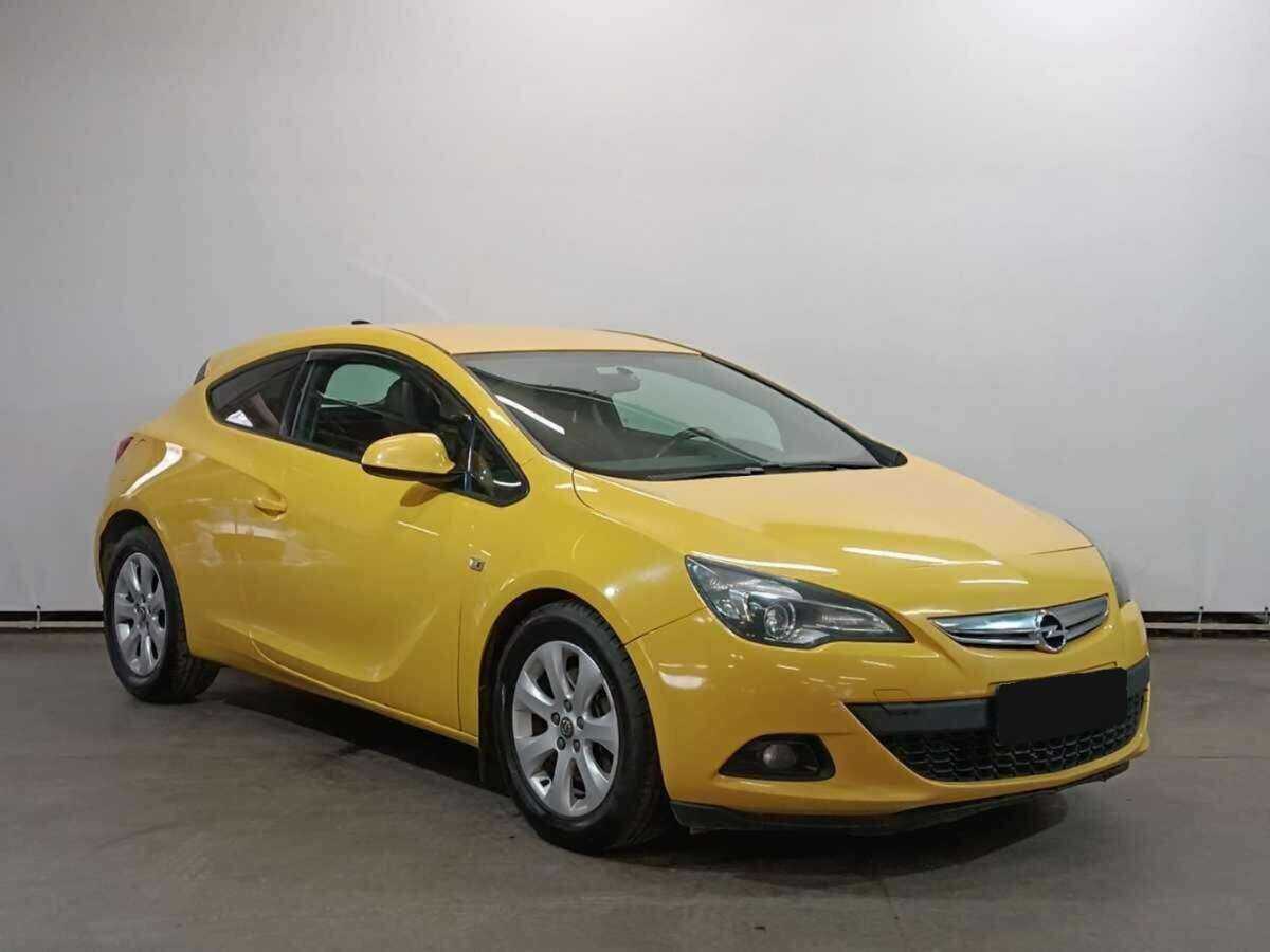 Opel Astra б/у, 2013, Механическая. Фото: #2