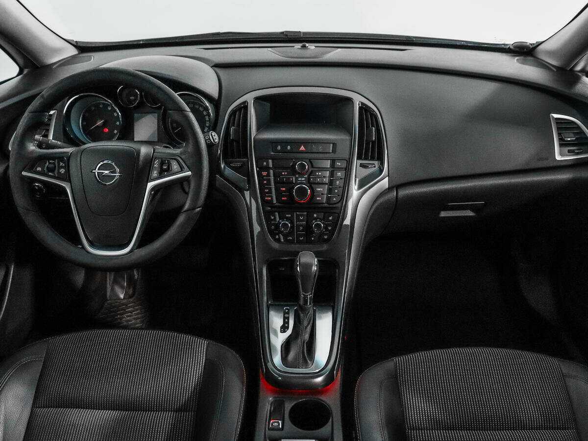 Opel Astra б/у, 2013, Автоматическая. Фото: #11