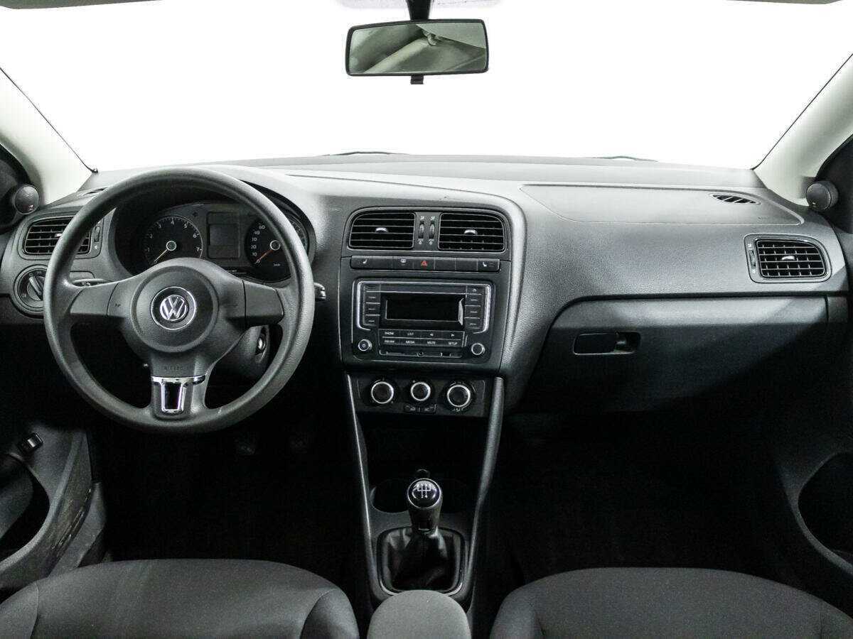Volkswagen Polo б/у, 2014, Механическая. Фото: #12