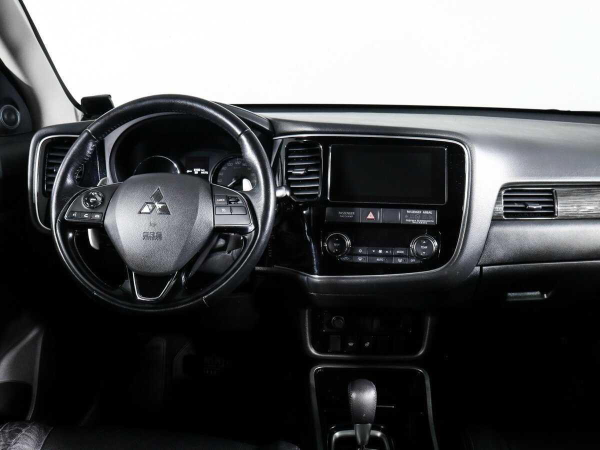 Mitsubishi Outlander б/у, 2018, Вариатор. Фото: #8